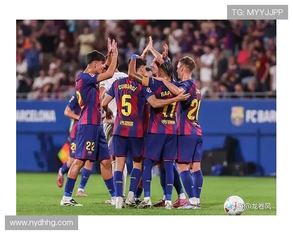 拉菲尼亚：戴上队长袖标意义重大，我从小就是巴萨球迷